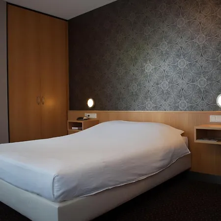 Hotel Aalsmeer 4* アールスメール