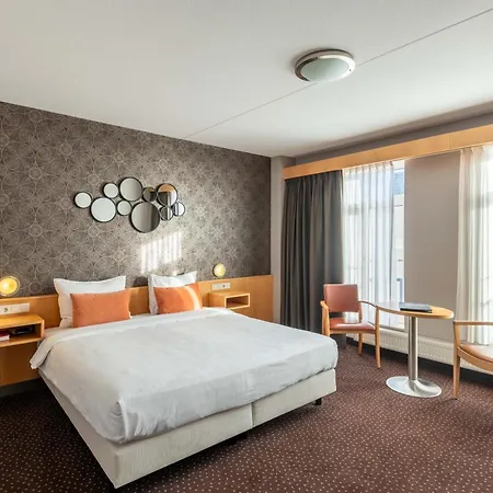 ホテル Hotel Aalsmeer アールスメール