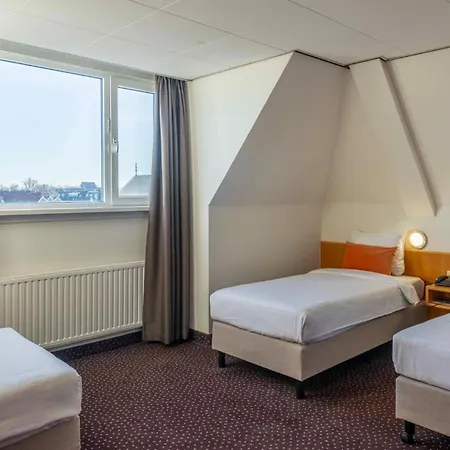 Hotel Aalsmeer ホテル アールスメール